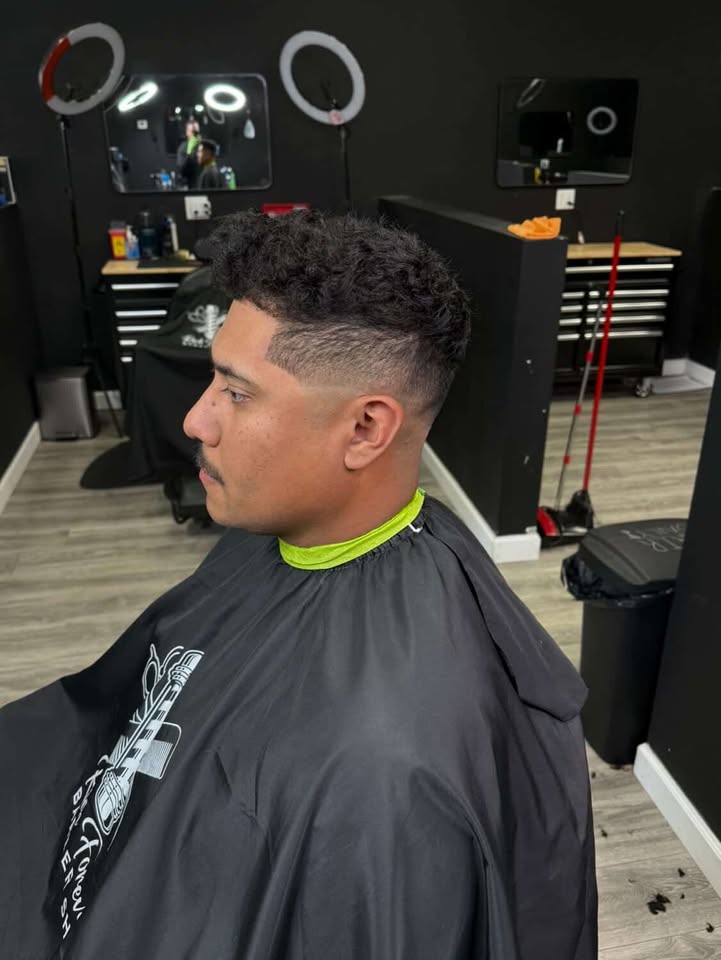 Contemporary style with precision edges